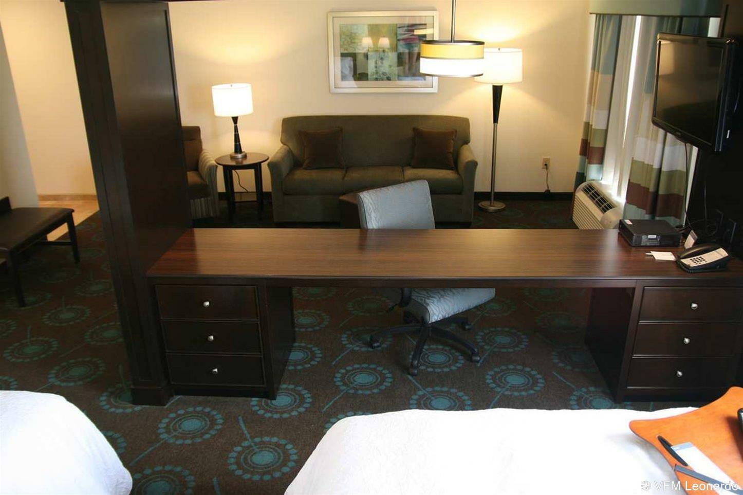 Hampton Inn & Suites Wilder Pokój zdjęcie